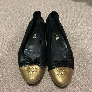 Used condition Chanel black/gold cap toe lambskin ballet flats size 39